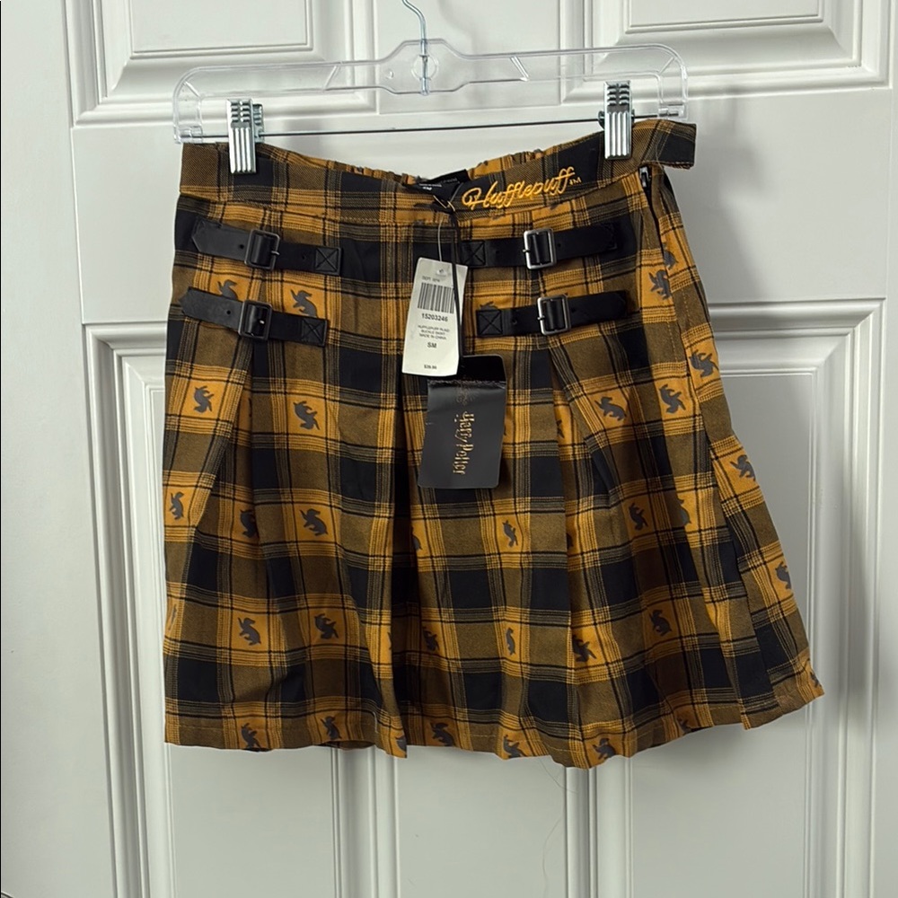 Harry Potter Hufflepuff skirt Yellow and Grey Plaid Mini Skirt size Small NWT